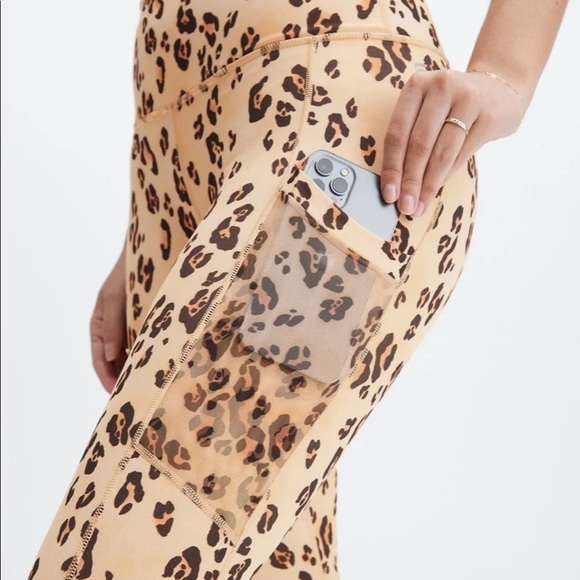 FABLETICS POWERHOLD - Picture 3 of 3